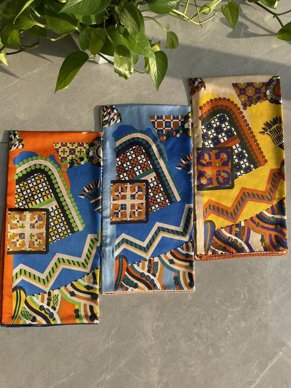 Hermes silk Scarf 90X90cm E08
